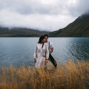 美女主播野外交配
